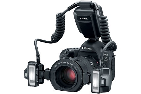 Bild Canon Macro Twin Lite MT-26EX-RT montiert auf einer Kamera. [Foto: Canon]