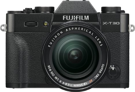 Bild Auf der Vorderseite wurde der Handgriff der Fujifilm X-T30 im Vergleich zum Vorgängermodell X-T20 etwas vergrößert, was die Ergonomie verbessern soll. [Foto: Fujifilm]