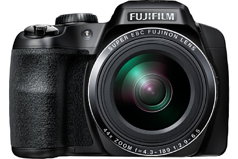 Bild 16 Megapixel löst der CMOS-Sensor der Fujifilm FinePix S8400W auf. Videos können samt Stereoton in Full-HD-Auflösung bei 60 Bildern pro Sekunde aufgezeichnet werden. [Foto: Fujifilm]