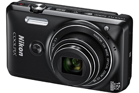 Bild Ab Mitte Oktober soll die "Selfie-Kamera" Nikon Coolpix S6900 zu einem Preis von knapp 250 Euro auf den Markt kommen. [Foto: Nikon]
