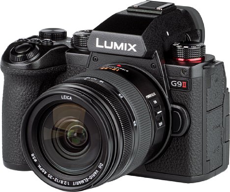 Bild An der Panasonic Lumix DC-G9 II wirkt das Leica DG Vario-Elmarit 12-35 mm F2.8 Asph. Power OIS (H-ES12035) passend, das Zoomen ist aber zunächst ungewohnt. [Foto: MediaNord]