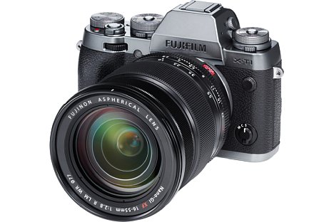 Bild Fujifilm X-T1 mit XF 16-55mm F2.8 R LM WR. [Foto: Fujifilm]