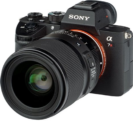 Bild An der Sony Alpha 7R III macht sich das Sigma 35 mm F1.4 DG DN Art auch vom Design sehr gut. [Foto: MediaNord]