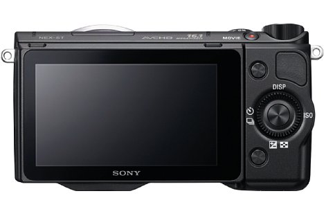 Bild Der rückwärtige Drei-Zoll-Bildschirm (7,5 Zentimeter Diagonale) der Sony NEX-5T lässt sich für Selbstporträts um 180 Grad nach oben klappen. [Foto: Sony]