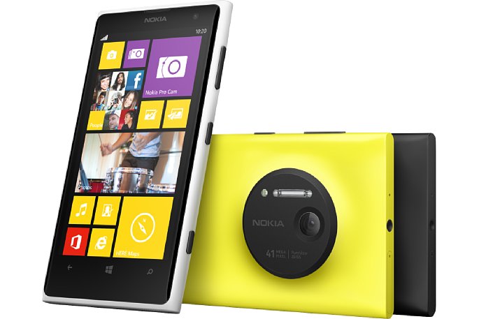 Bild Das Nokia Lumia 1020 machte seinerzeit mit seiner 41-Megapixel-Kamera Schlagzeilen. Das Objektiv stammte damals aus einer Kooperation mit Zeiss. [Foto: Nokia]