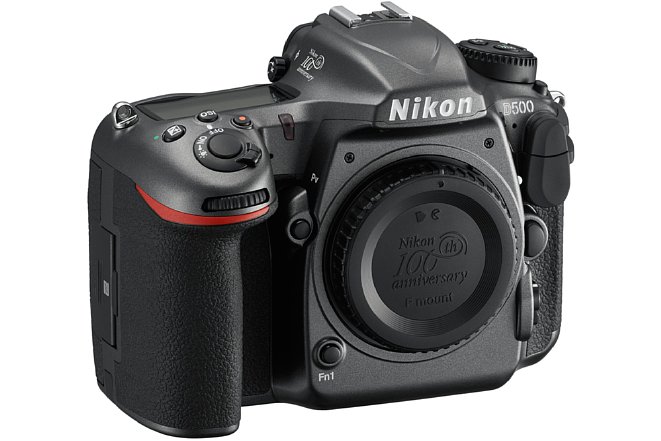 Bild Nikon D500 Jubiläumsedition zum 100-jährigen Bestehen. [Foto: Nikon]