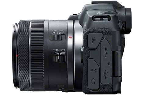 Bild Die Canon EOS R8 besitzt dieselben Schnittstellen wie die R6 Mark II: Micro-HDMI, Mikrofonein- und Kopfhörerausgang sowie USB-C zur Datenübertragung, zum Laden des Akkus, zur Dauerstromversorgung und zum Webcam-Betrieb. [Foto: Canon]