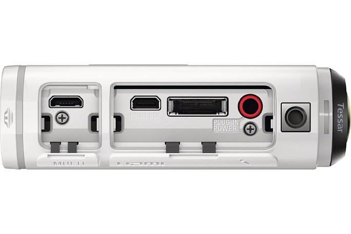 Bild Unter der linken (bzw. hinteren Klappe sitzt nur der USB-Anschluss, über den die Sony HDR-AS200V auch im Betrieb mit Strom versorgt werden kann. [Foto: Sony]