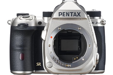 Bild Die Pentax K-3 Mark III ist das APS-C-Flaggschiff von Ricoh Imaging und wie hier auch in Silber erhältlich. [Foto: Pentax]