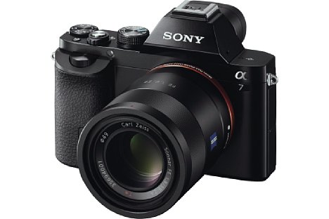 Bild Die neue Sony Alpha 7 lässt den Traum einer besonders kompakten, spiegellosen Systemkamera mit Kleinbildsensor wahr werden. [Foto: Sony]