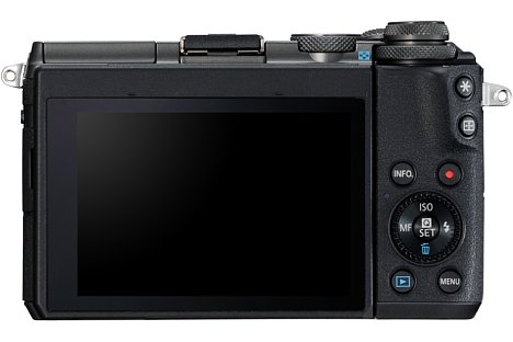 Bild Der rückwärtige 7,5-Zentimeter-Touchscreen der Canon EOS M6 lässt sich für Selfies um 180 Grad nach oben sowie für Über-Kopf-Aufnahmen um 45 Grad nach unten klappen. [Foto: Canon]