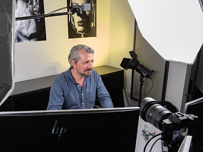 Manuel Quarta bei der Produktion des Schulungs-Videos "Nikon Z-System Spezial". [Foto: MediaNord]