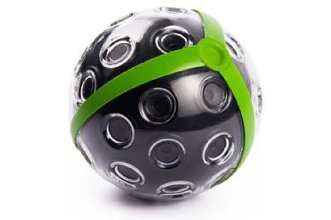 Bild Die Panono Panoramic Ball Camera soll mit markanten grünen oder dezenten schwarzen Streifen erhältlich sein. [Foto: Panono]