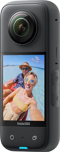 Bild Die Insta360 X3 besitzt ein 2,3" großes Display und insgesamt vier Hardware-Tasten. [Foto: Insta360]