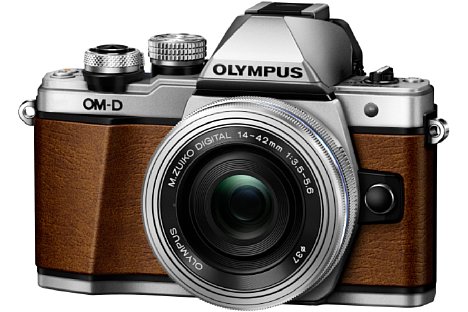 Bild Die neue Olympus OM-D E-M10 Mark II Limited Edition besitzt eine fuchsbraune "Belederung". [Foto: Olympus]