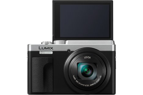 Bild Der 7,5 Zentimeter große Touchscreen der Panasonic Lumix DC-TZ96 lässt sich für Selfies um 180 Grad nach oben klappen. [Foto: Panasonic ]