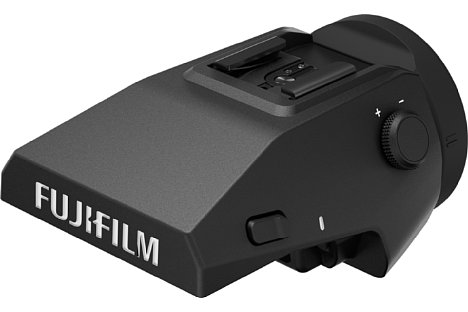 Bild Der Fujifilm EVF-GFX3 Sucher der GFX100 II kann abgenommen werden. Er löst hohe 9,44 Millionen Bildpunkte auf und bietet eine 120 Bilder pro Sekunde flüssige Darstellung in einfacher Vergrößerung im Kleinbildäquivalent. [Foto: Fujifilm]