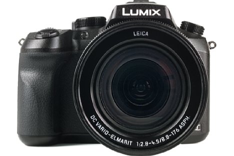Bild Das große Objektiv der Lumix DMC-FZ2000 bietet dem Fotografen eine sehr gute Lichtstärke und ist optisch aufwendig korrigiert. [Foto: MediaNord]