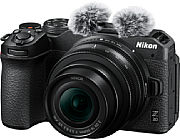 Die beiden "Katzenöhrchen" der Nikon Z 30 sind optional erhältlich. Sie sollen Windgeräusche filtern. [Foto: Nikon]