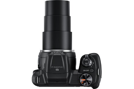 Bild Das optische 36-fach-Zoom der Fujifilm FinePix S8600 deckt einen kleinbildäquivalenten Brennweitenbereich von 25-900 Millimeter ab. [Foto: Fujifilm]