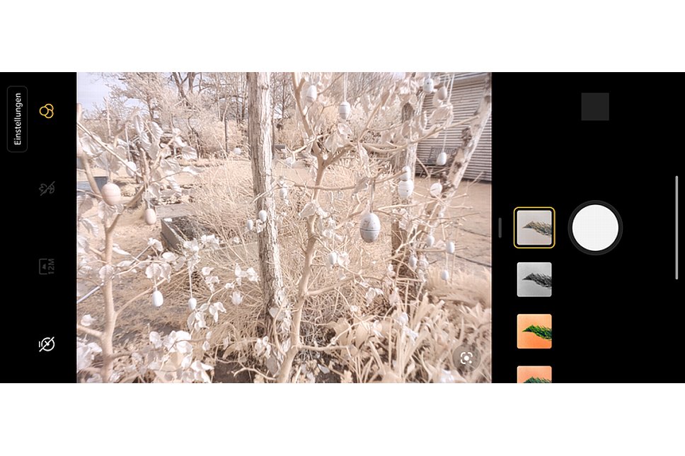 Bild So aktiviert man die Color Filter Camera des OnePlus 8 Pro: Im normalen Foto-Modus auf die drei Kreise in der Ecke tippen (neben der Schaltfläche Einstellungen). Dann die Filter ganz nach links wischen und den letzten Filter "Fotochrome" auswählen. [Foto: MediaNord]