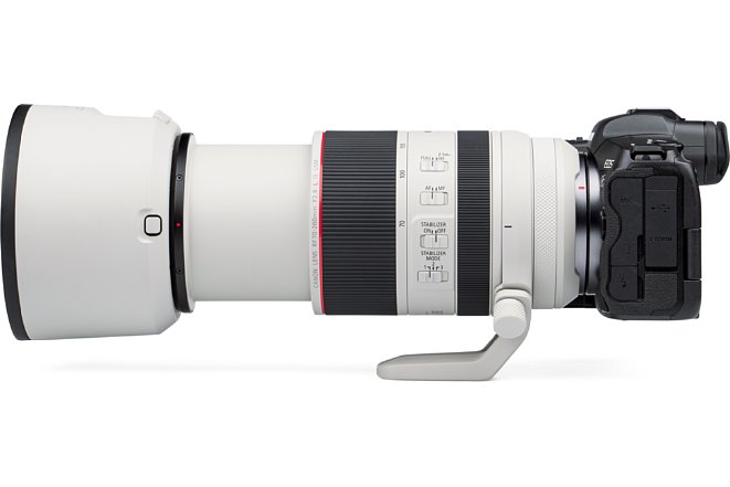 Bild Ausgefahren und mit Streulichtblende versehen kann sich das Canon RF 70-200 mm F2.8L IS USM ziemlich lang machen. [Foto: MediaNord]