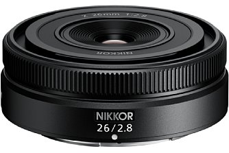 Bild Zwar handelt es sich beim Nikon Z 26 mm F2.8 um ein Vollformatobjektiv, aber auch an APS-C-Kameras lässt es sich wunderbar einsetzen. Dort entspricht es einem 39mm-Kleinbildäquivalent. [Foto: Nikon]