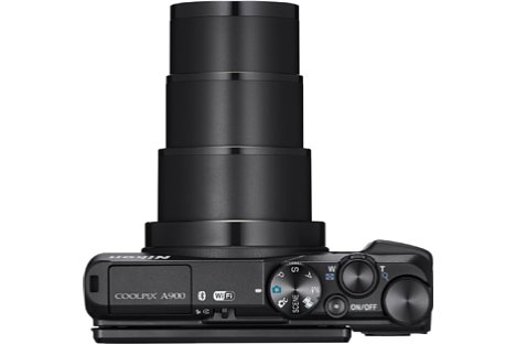 Bild Im 40 Millimeter flachen Gehäuse bringt die Nikon Coolpix A900 ein beachtliches 35-fach-Zoom von 24 bis 840 Millimeter (KB) unter. [Foto: Nikon]
