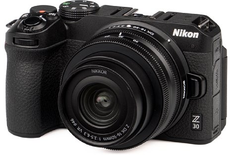 Bild Nikon Z 30 mit Z 16-50 mm VR. [Foto: MediaNord]