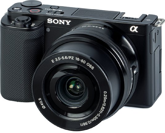 Bild Sony ZV-E10 mit dem E 16-50 mm 3,5-5,6 OSS PZ. [Foto: MediaNord]