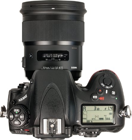 Bild Das Sigma Art 50 mm F1,4 DG HSM ist deutlich größer als das Nikon 50 mm 1,4G, aber kleiner als das Zeiss Otus 1,4/55. An der D800E jedenfalls macht das Sigma eine ausgewogene Figur. [Foto: MediaNord]