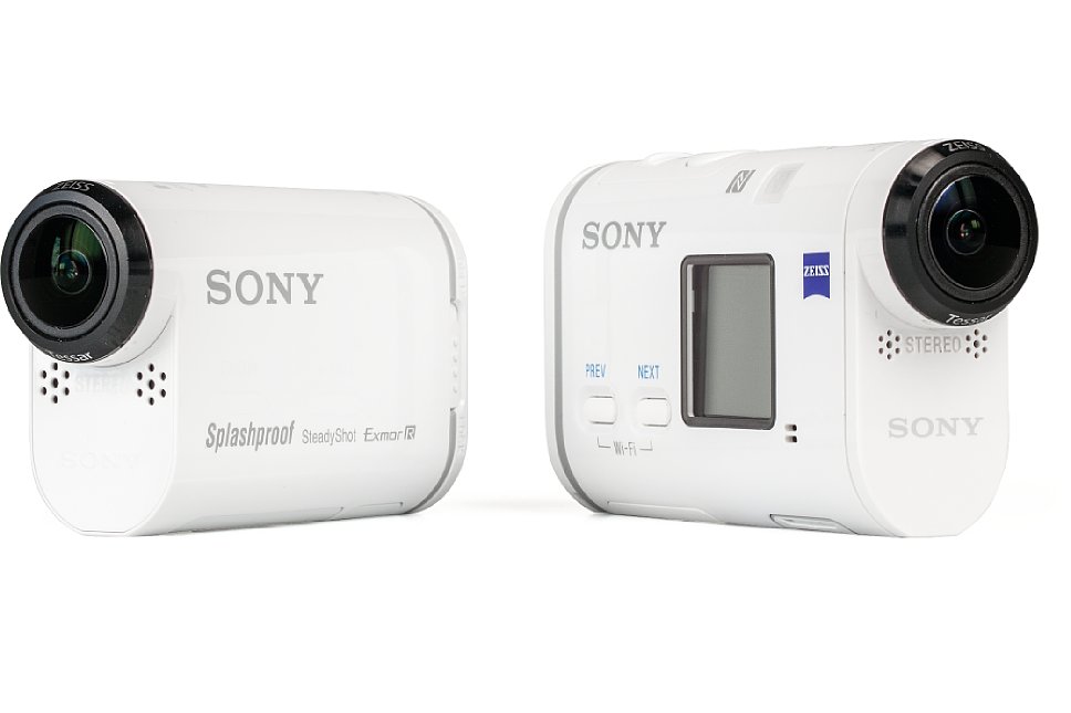 Bild Größenvergleich der beiden Schwestermodelle Sony HDR-AS200V (links) mit Sony FDR-X1000V (rechts): Das 4K-Modell ist rund 23 Prozent größer und schwerer als die "normalgroße" FullHD-Version. [Foto: MediaNord]