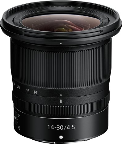 Bild Laut Nikon ist die flache Frontlinse des Z 14-30 mm 1:4 S samt 82 mm Filtergewinde eine Premiere unter den spiegellosen Vollformat-Ultraweitwinkelzoom-Objektiven. [Foto: Nikon]