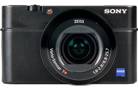 Bild Mit einer maximalen Öffnung von F1,8 bis F2,8 bietet die Sony DSC-RX100 IV ein ziemlich lichtstarkes Objektiv, das einen Bildwinkel wie ein 24-70mm-Kleinbildobjektiv abdeckt. [Foto: MediaNord]