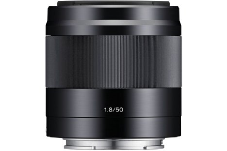 Bild Das Sony E 50 mm F1.8 (SEL-50F18) wird küftig auch in Schwarz erhältlich sein. [Foto: Sony]