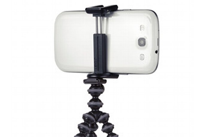 Bild Mit dem GripTight Mount kannst du dein Smartphone umklammern und fest positionieren. [Foto: Joby]