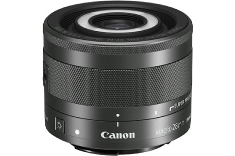 Bild Das Canon EF-M 28 mm f3.5 Macro IS STM besitzt eine minimale Aufnahmedistanz von lediglich 13 Millimetern. Daher bietet das Makro zur Ausleuchtung eine eingebaute Ring-LED. [Foto: Canon]