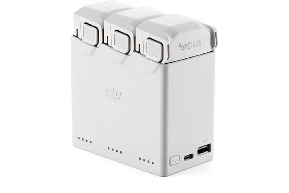 Bild DJI Mini 3 Pro - Akkuladegerät (Battery Charging Hub) mit Akkus. [Foto: DJI]