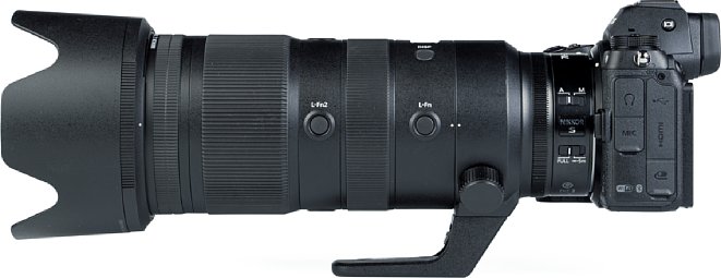 Bild Das Nikon Z 70-200 mm F2.8 VR S, hier mit der Streulichtblende HB-92, besitzt drei Einstellringe, zwei Fn-Tasten sowie zwei Schalter zur Fokuskontrolle. [Foto: MediaNord]