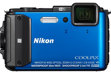 Bild Aber auch in kühlem Blau soll die Nikon Coolpix AW130, wie alle anderen Farben, ab Ende Februar 2015 erhältlich sein. [Foto: Nikon]