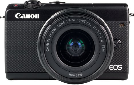 Bild Mit dem EF-M 15-45 mm ist die Canon EOS M100 nur unwesentlich größer als eine Edelkompakte. [Foto: MediaNord]