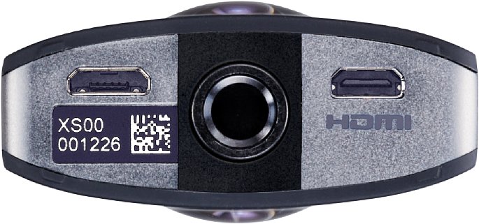 Bild Auf der Unterseite der Ricoh Theta S liegen die beiden Anschlüsse (Micro-USB und Micro-HDMI) sowie das Stativgewinde. [Foto: Ricoh]