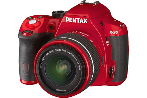 Bild Die Pentax K-50 soll es neben Schwarz auch in Rot... [Foto: Pentax]