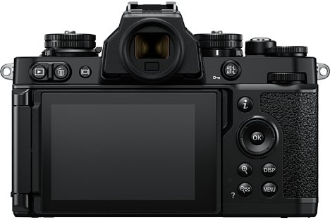Bild Die Nikon Z fc richtet sich vor allem auch an eine jüngere Zielgruppe. Dank des Schwenk-Dreh-Touchscreens taugt sie auch als Vlogger-kamera. [Foto: Nikon]