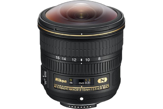 Bild Die Frontlinse des Nikon AF-S 8-15 mm 1:3.5-4.5E ED Fisheye wölbt sich stark nach außen. Frontfilter können nicht verwendet werden, bajonettseitig ist jedoch ein Filterfolienhalter zu finden. [Foto: Nikon]