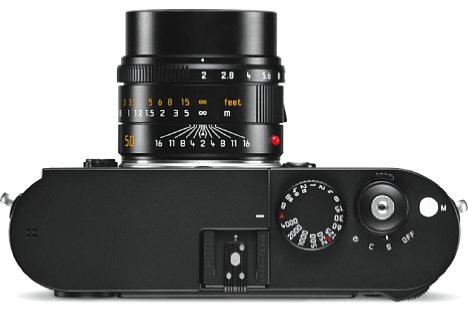 Bild Die Leica M Monochrom (Typ 246) wird klassische über einen Zeitenrad sowie den Blendenring bedient. [Foto: Leica]
