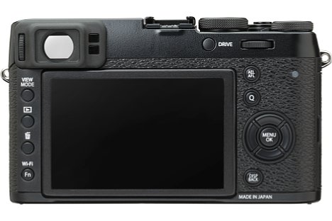 Bild Auf der Rückseite bietet die Fujifilm X100T neben dem Sucher auch einen normalen Bildschirm mit 1,04 Millionen Bildpunkten Auflösung und einer Diagonale von 7,6 Zentimetern. [Foto: Fujifilm]