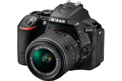 Bild Die Nikon D5500 besitzt ein stabiles Monocoque-Gehäuse, das gegenüber dem Vorgängermodell einen wesentlich besseren Handgriff bietet. [Foto: Nikon]