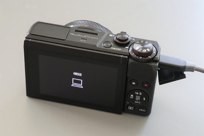 Bild Schließt man eine Kamera, die wie Canon PowerShot G7 X Mark III an den PC an, geht diese wie üblich zunächst ganz normal in den Datenübertragung-Modus. [Foto: MediaNord]