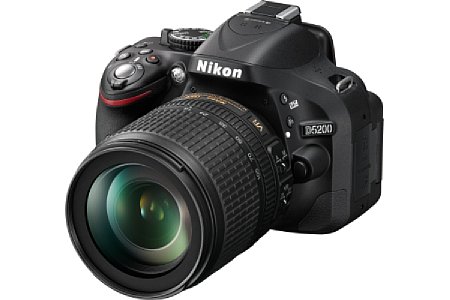 D5200 mit AF-S 18-105 mm VR [Foto: Nikon]